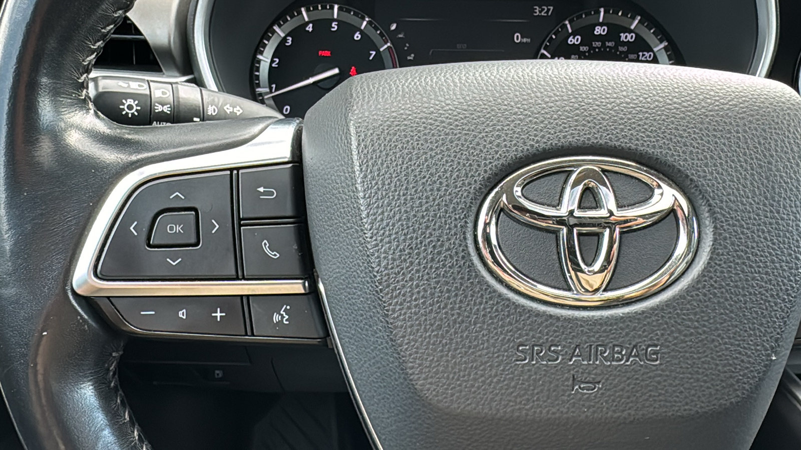 2021 Toyota Highlander XLE 22