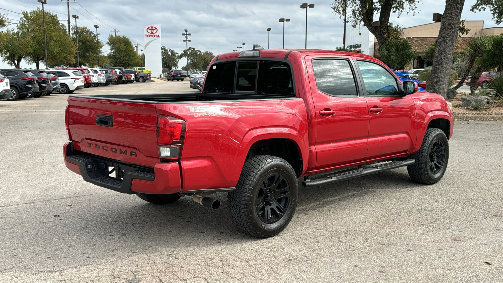 2019 Toyota Tacoma SR 8