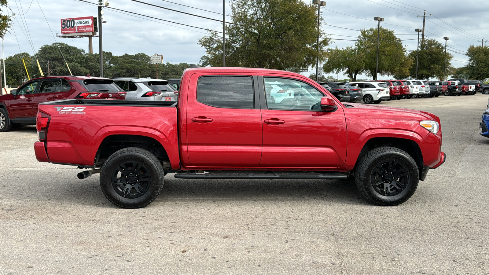 2019 Toyota Tacoma SR 9