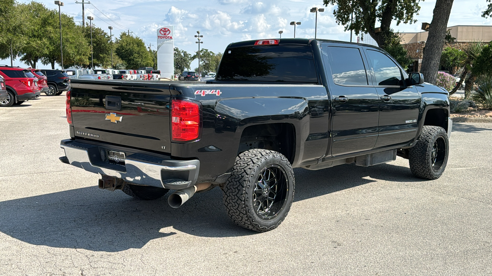 2016 Chevrolet Silverado 2500HD LT 8