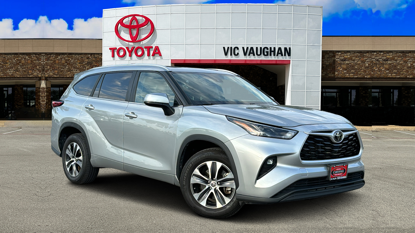 2023 Toyota Highlander XLE 1