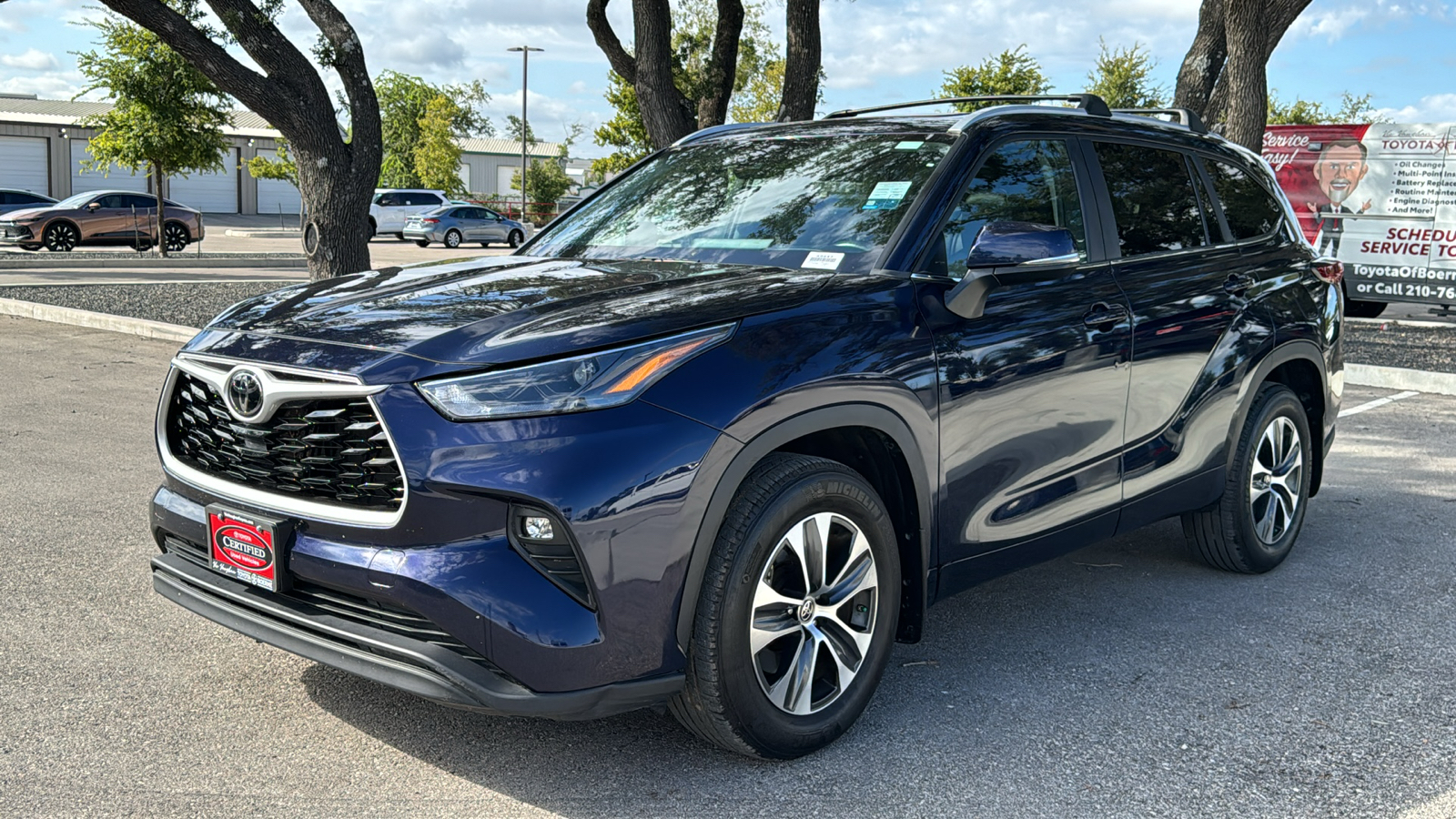 2023 Toyota Highlander XLE 3