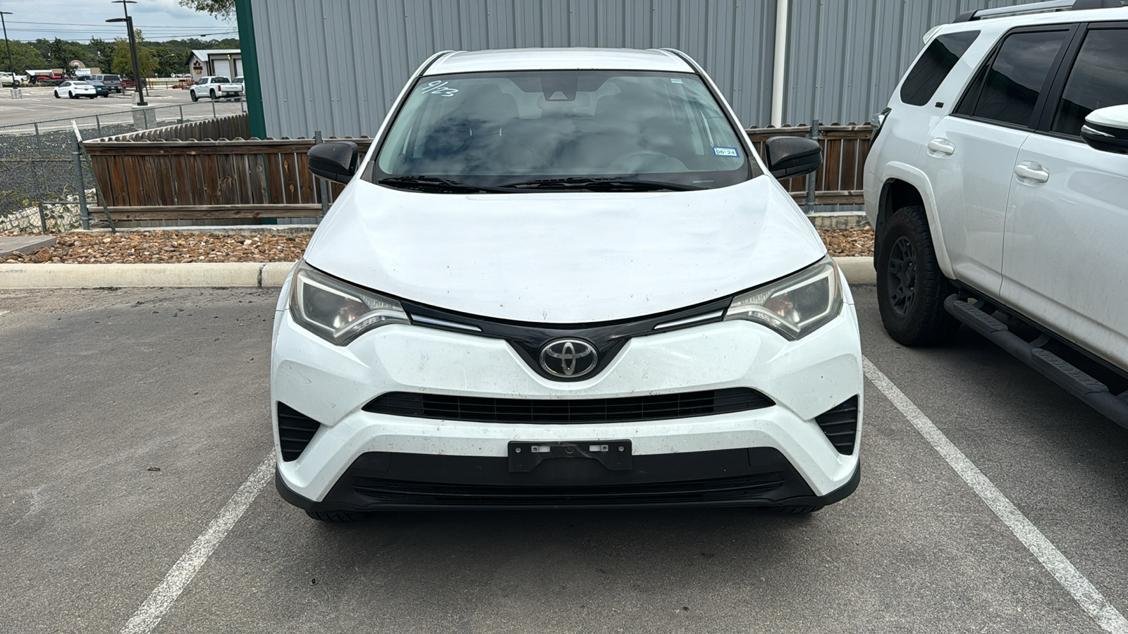 2018 Toyota RAV4 LE 2