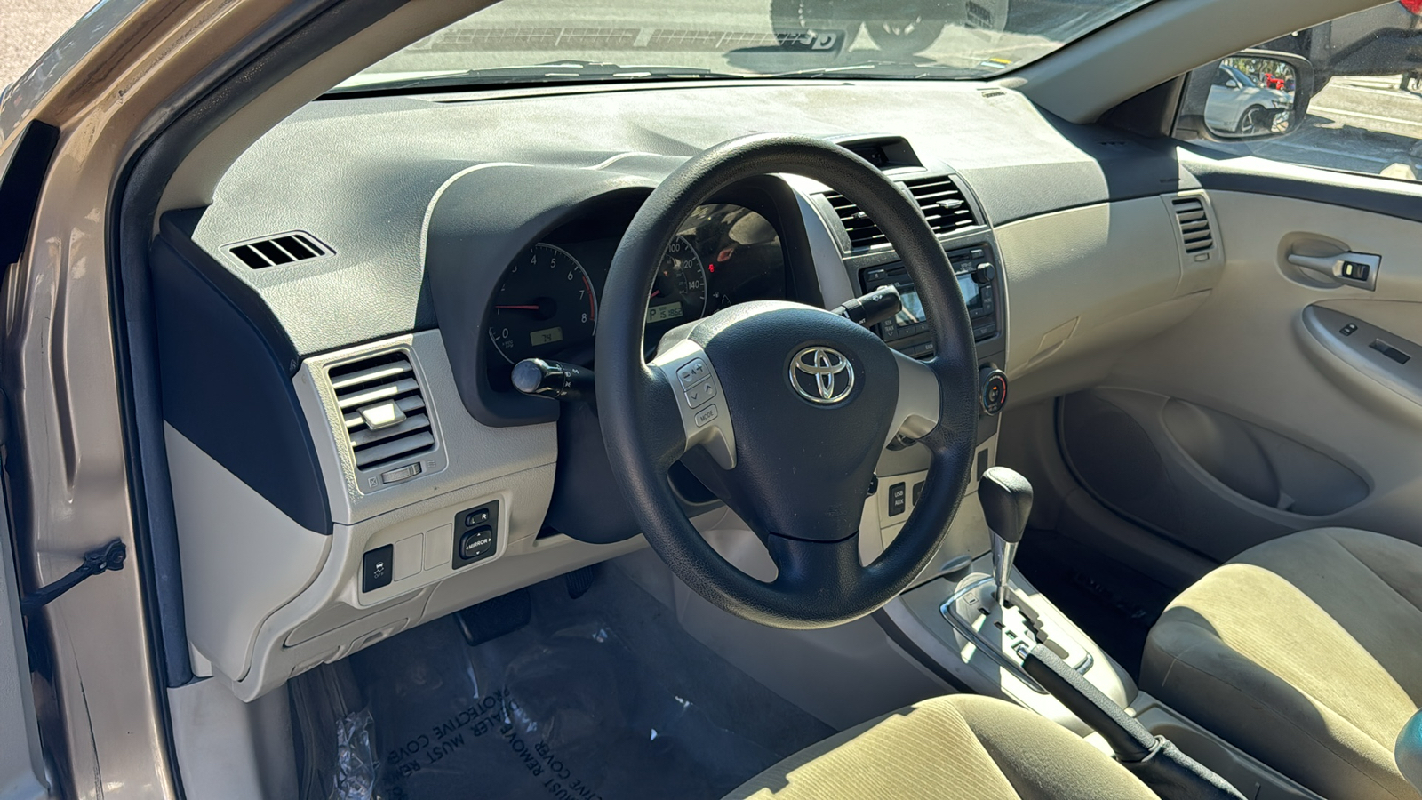 2012 Toyota Corolla LE 12