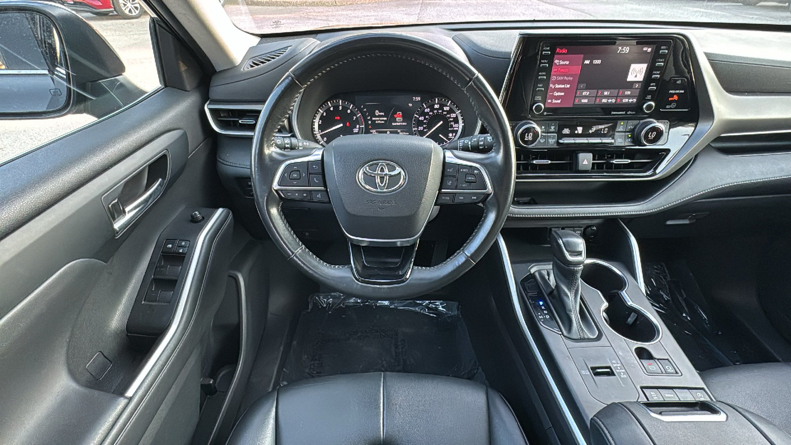 2021 Toyota Highlander XLE 21