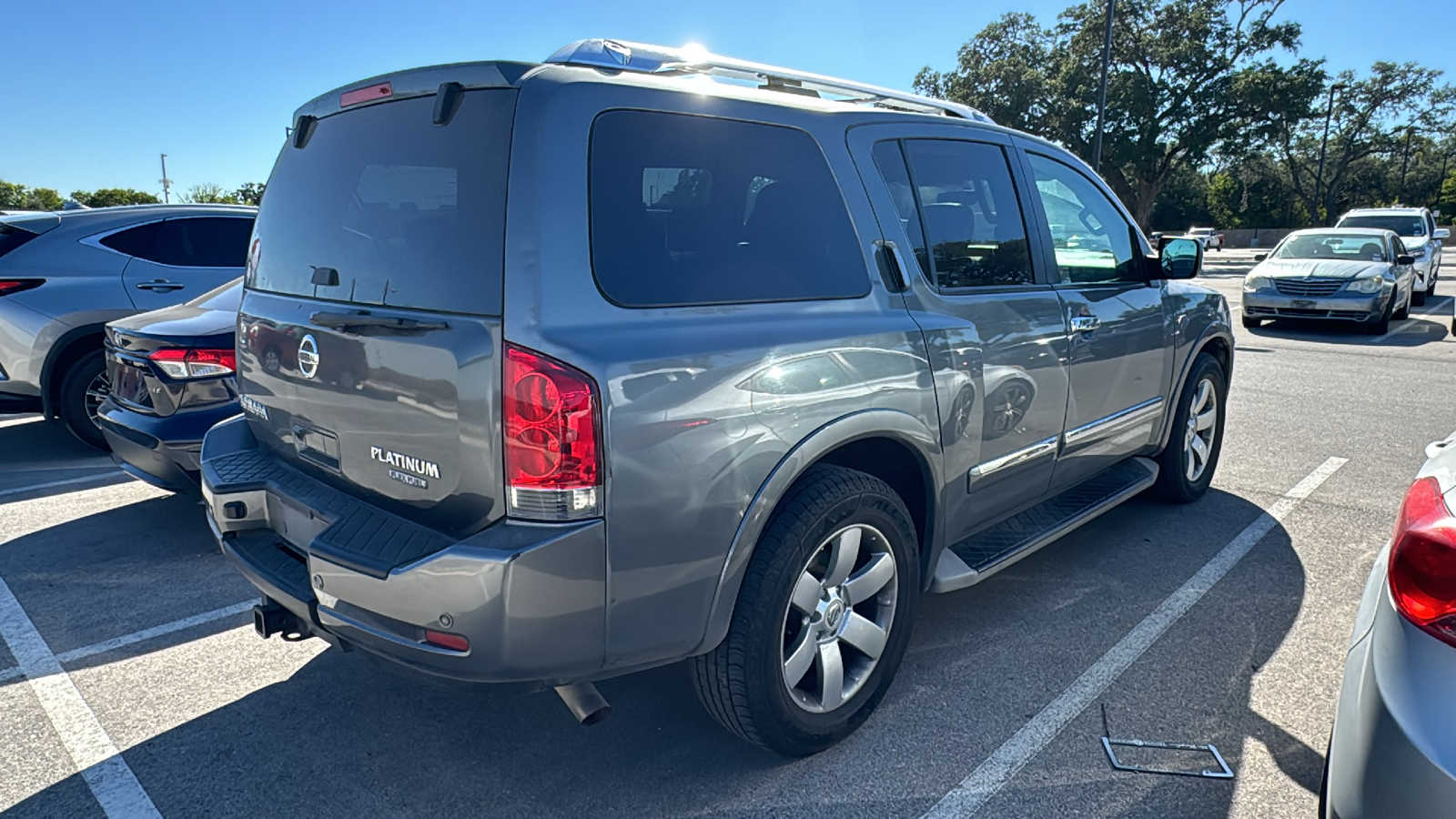 2014 Nissan Armada SL 5