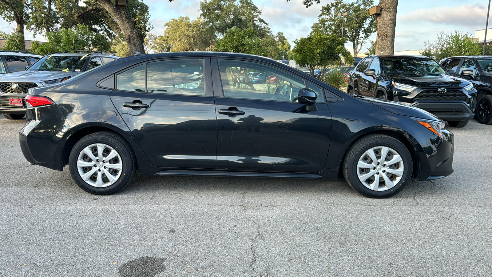 2021 Toyota Corolla LE 8