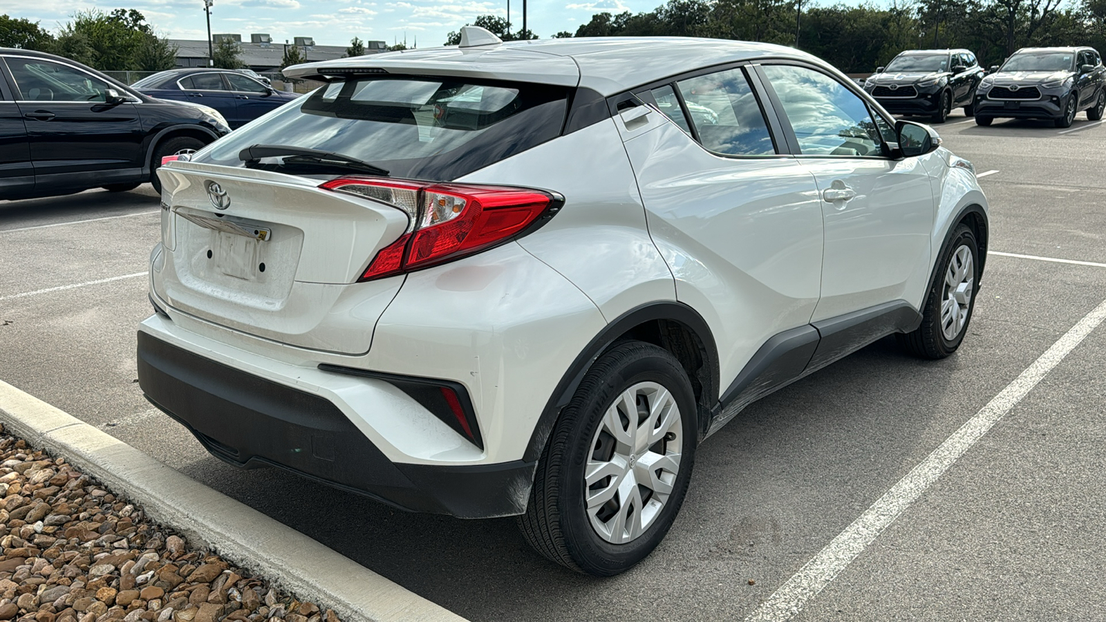 2021 Toyota C-HR LE 5