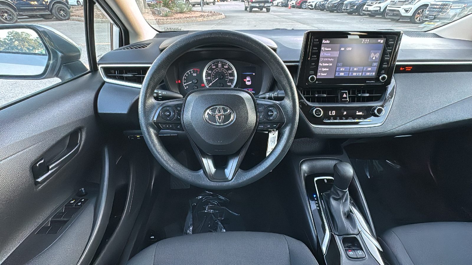 2022 Toyota Corolla LE 18