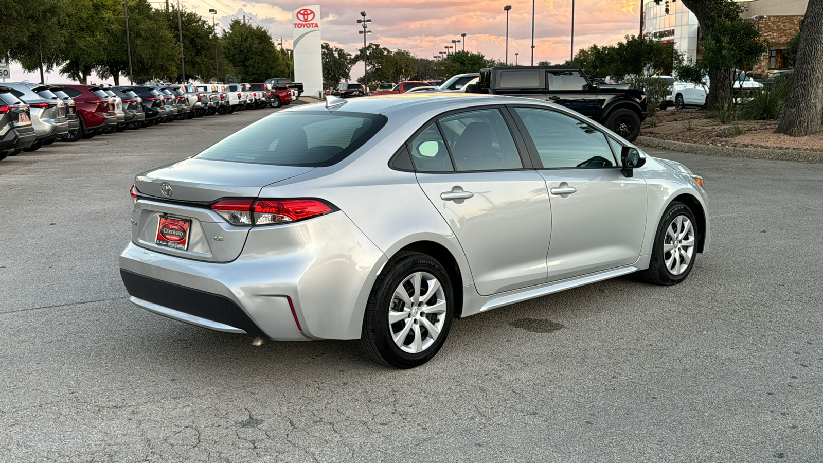 2022 Toyota Corolla LE 7