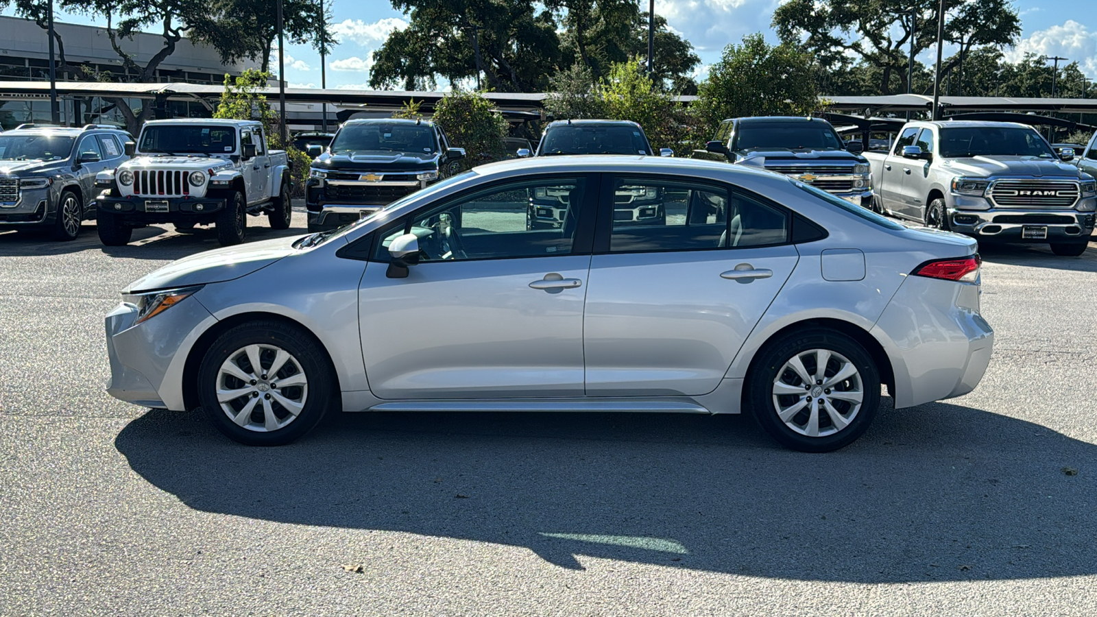 2022 Toyota Corolla LE 4