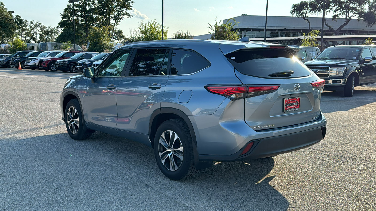 2023 Toyota Highlander XLE 5