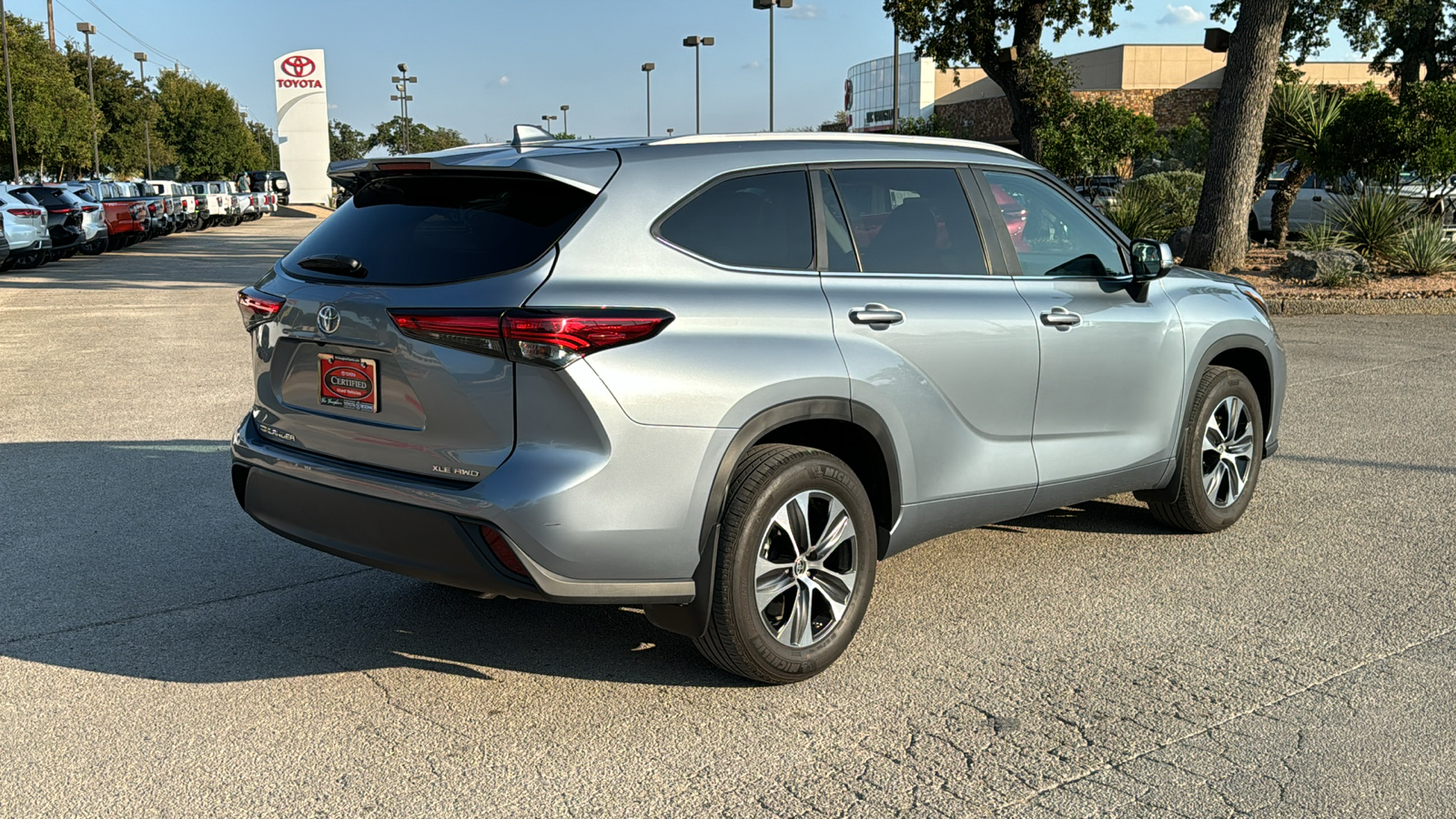 2023 Toyota Highlander XLE 7