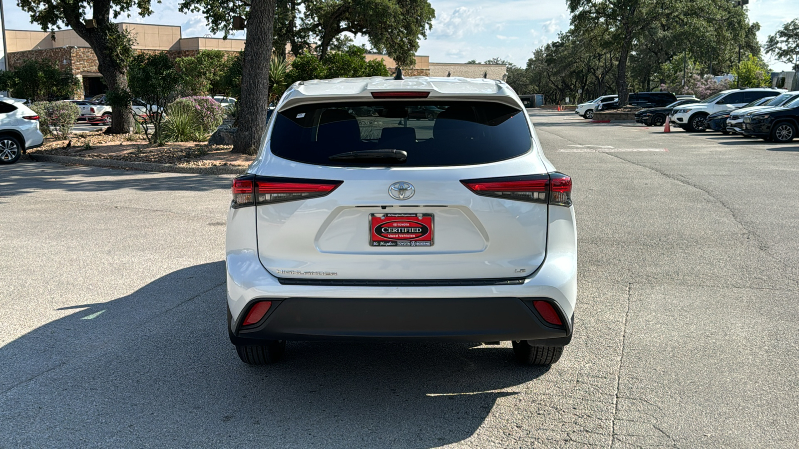 2023 Toyota Highlander LE 6