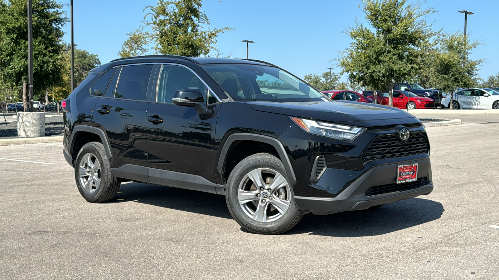 2023 Toyota RAV4 XLE 2