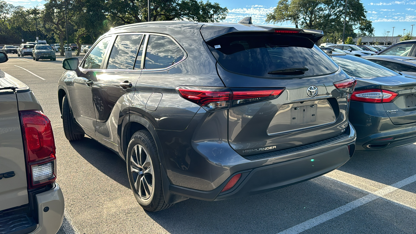 2023 Toyota Highlander XLE 4