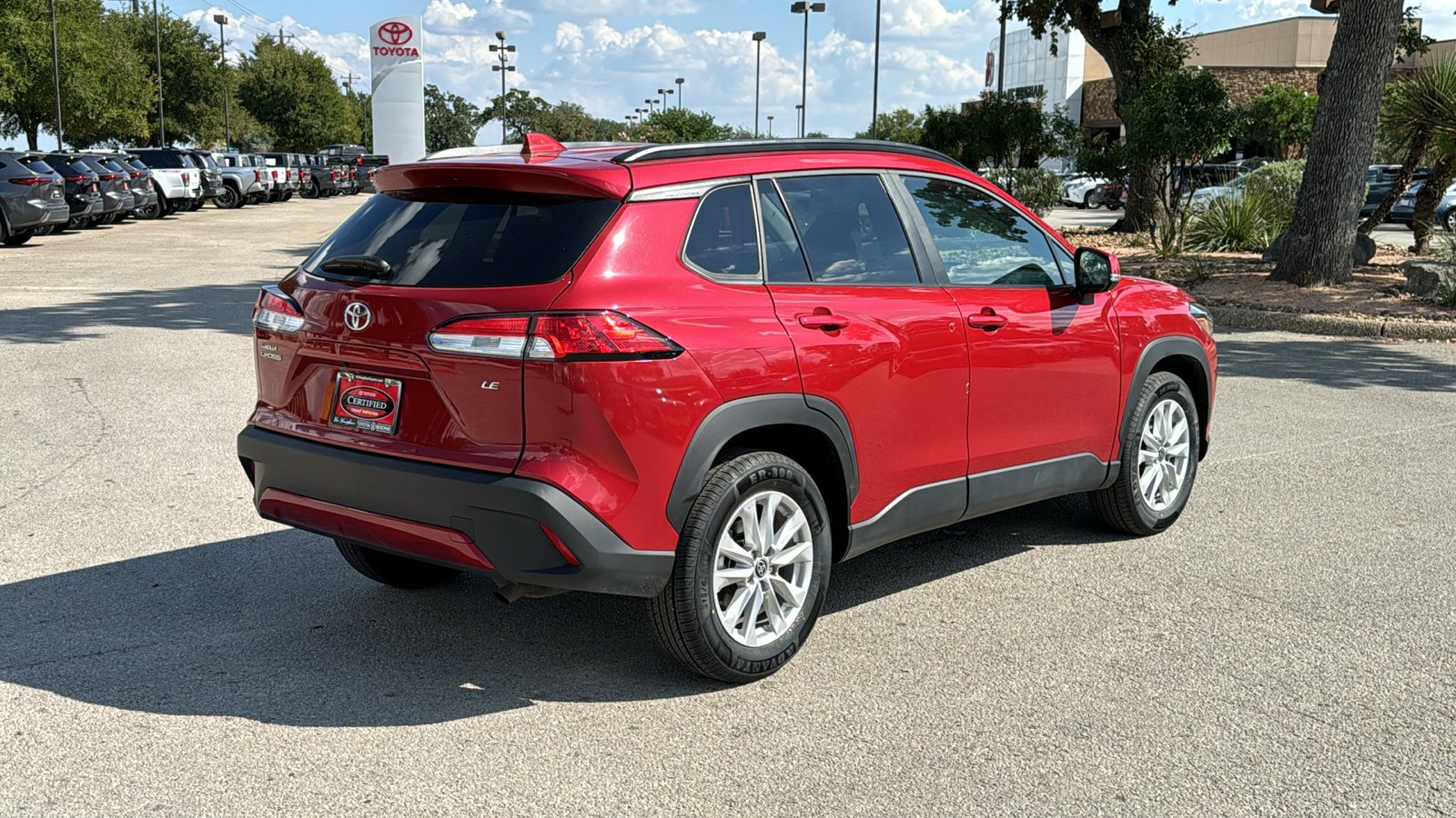 2023 Toyota Corolla Cross LE 5