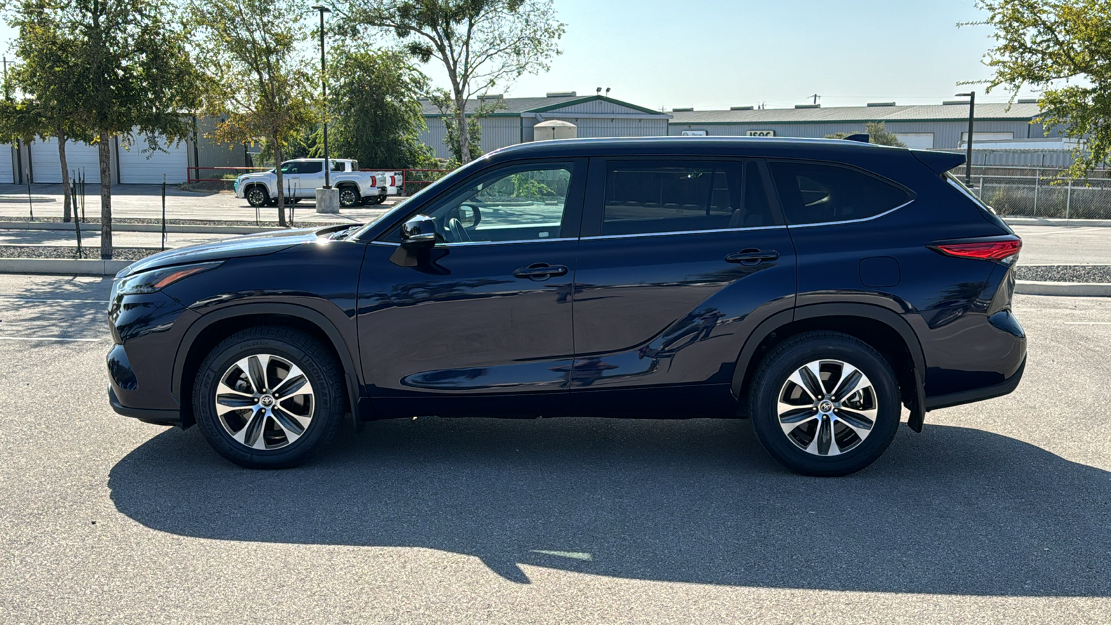 2023 Toyota Highlander XLE 5