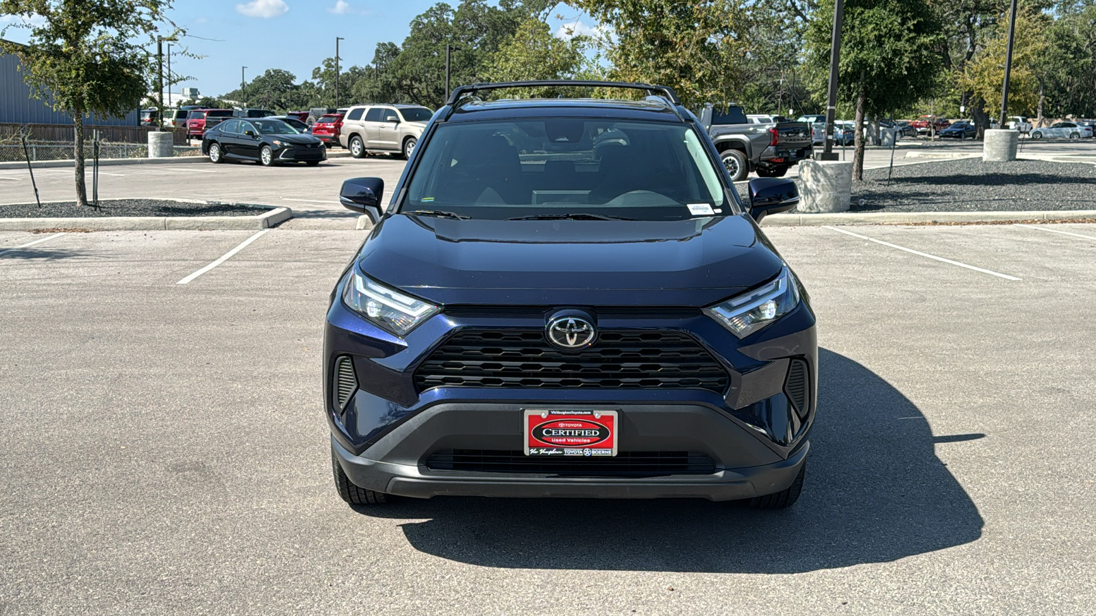 2022 Toyota RAV4 XLE 3