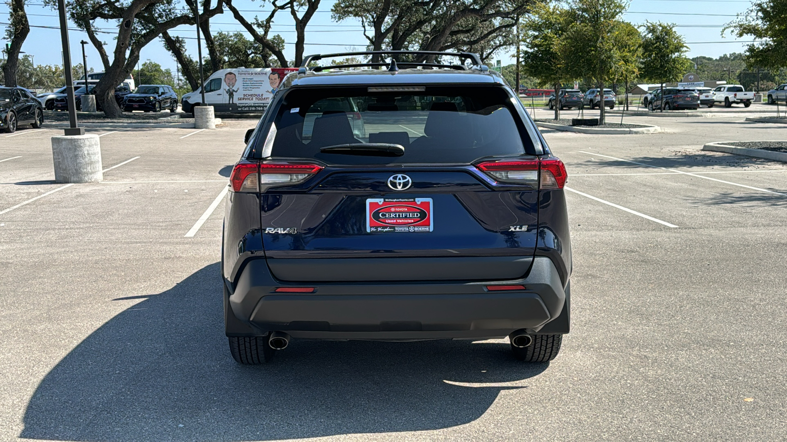 2022 Toyota RAV4 XLE 7