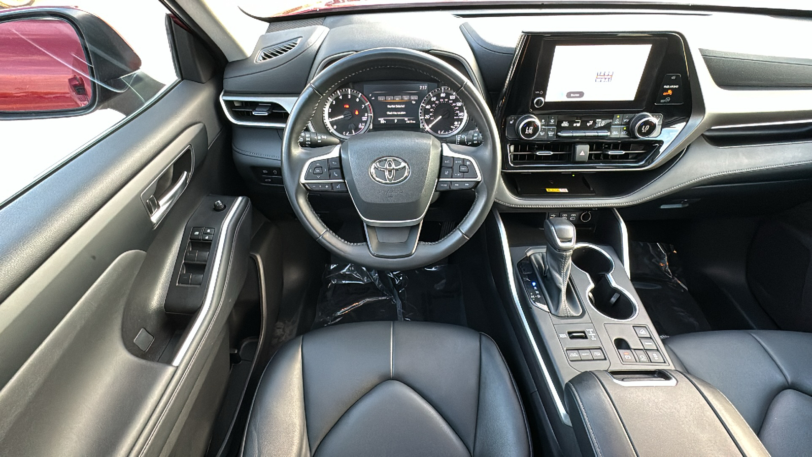 2023 Toyota Highlander XLE 21