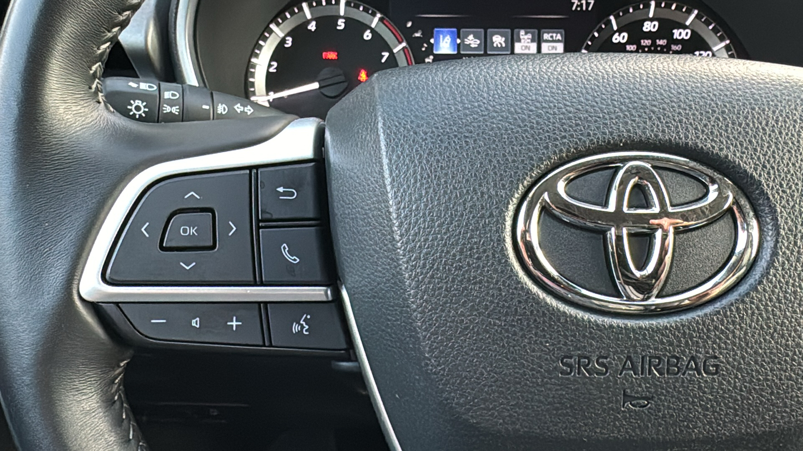 2023 Toyota Highlander XLE 22