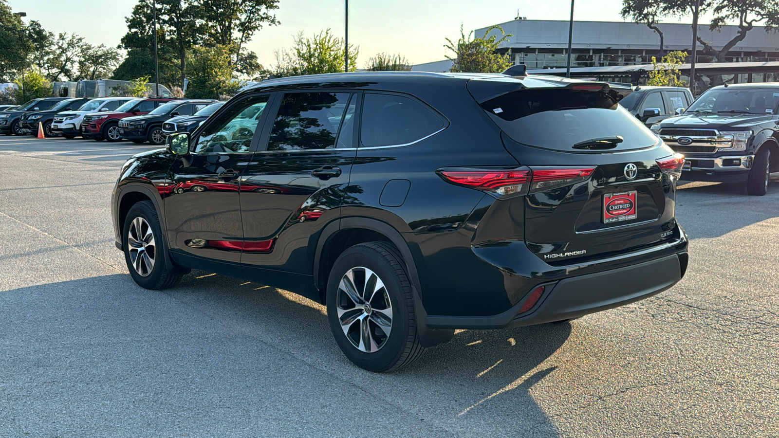 2023 Toyota Highlander XLE 5