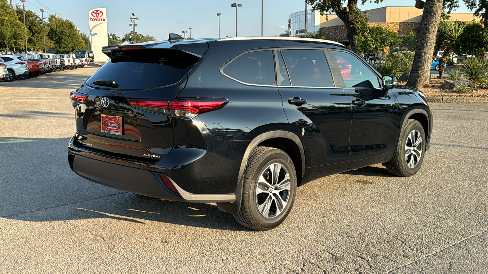 2023 Toyota Highlander XLE 7