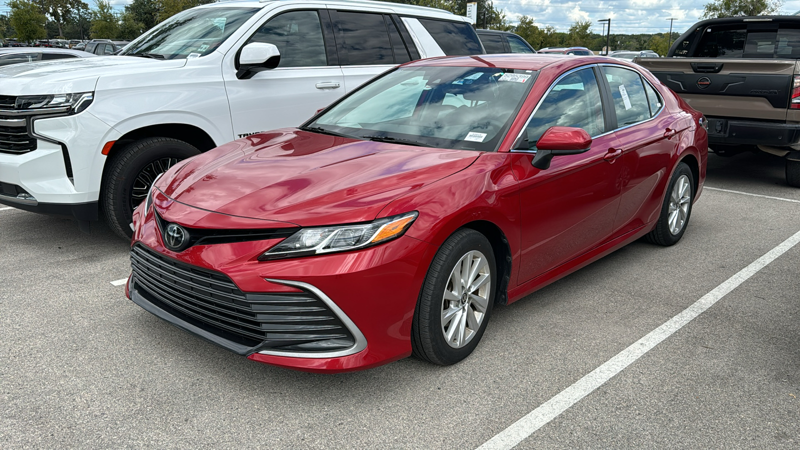 2023 Toyota Camry LE 3