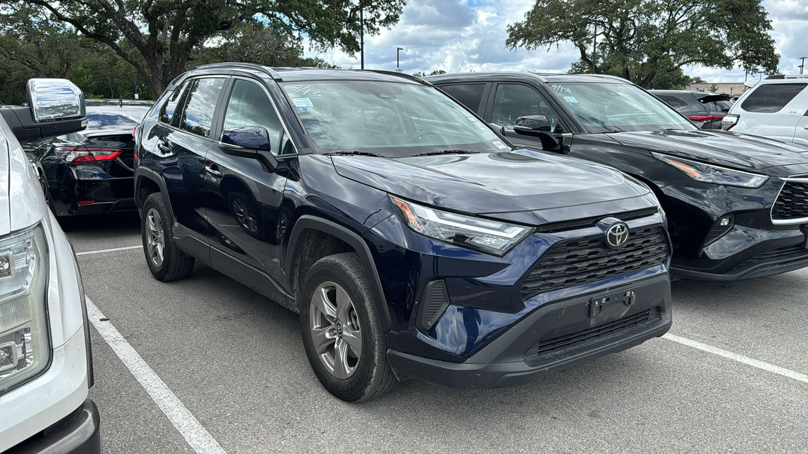 2022 Toyota RAV4 XLE 11