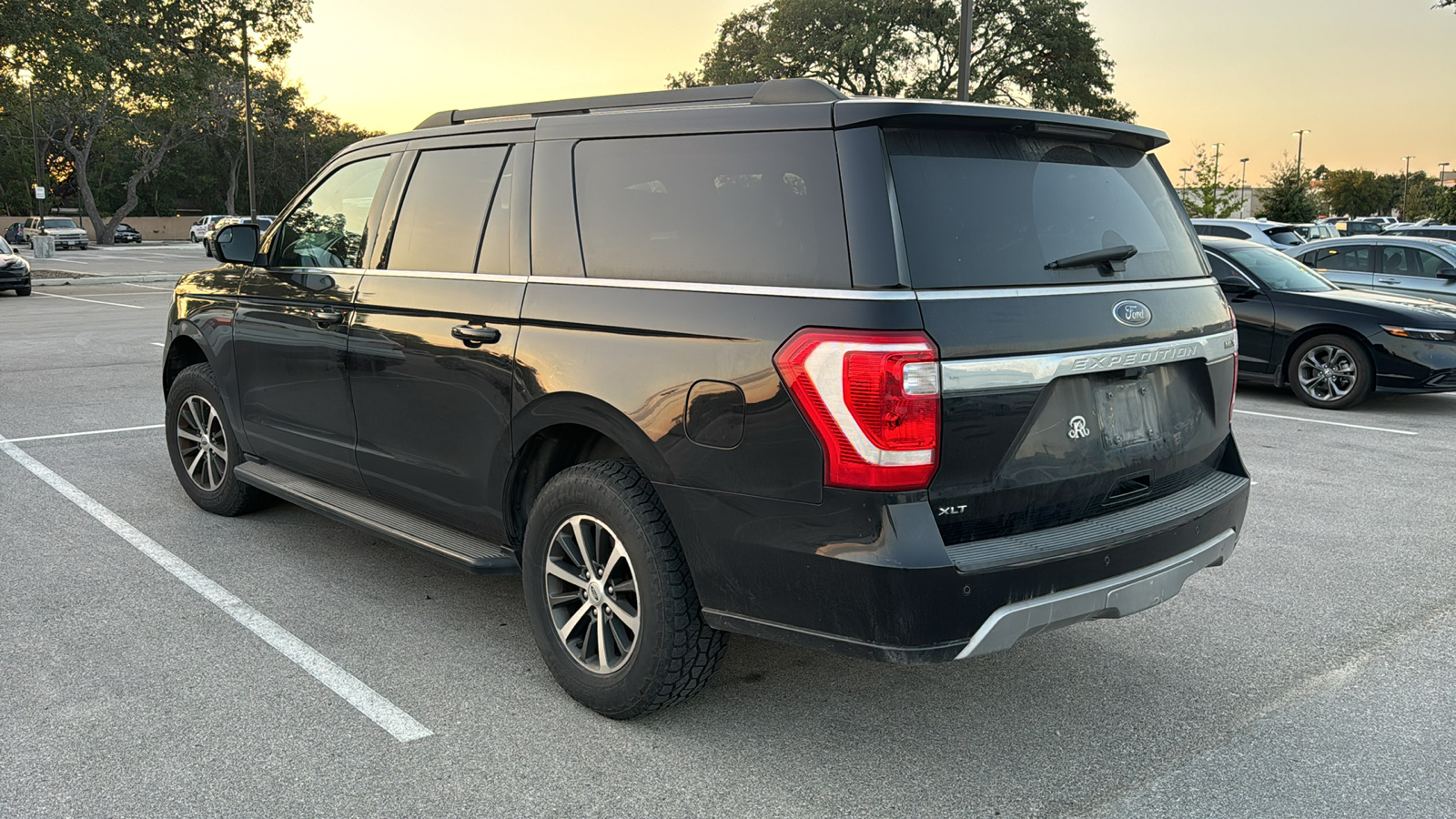 2019 Ford Expedition Max XLT 4