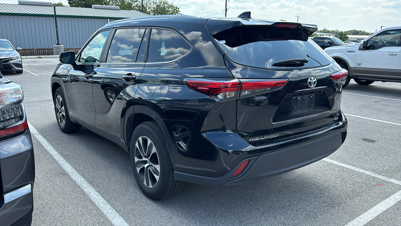 2023 Toyota Highlander XLE 5