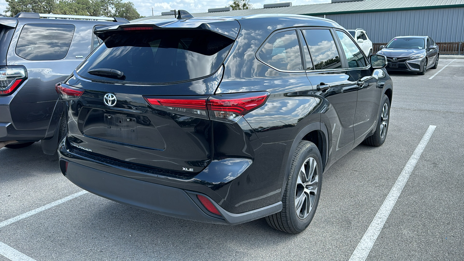 2023 Toyota Highlander XLE 6