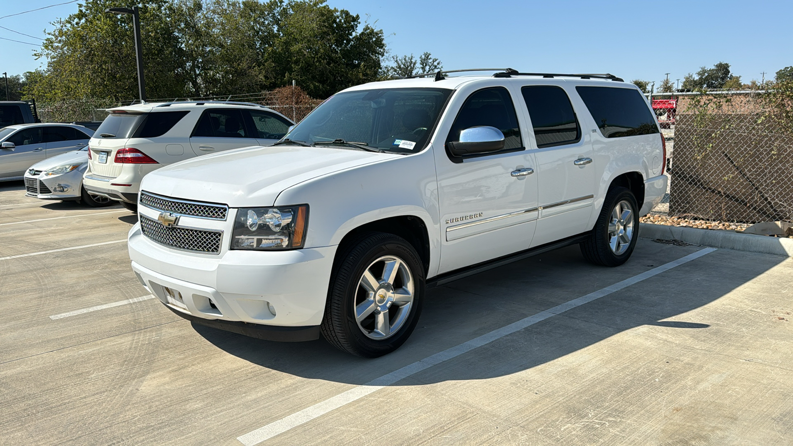 2011 Chevrolet Suburban 1500 LTZ 3