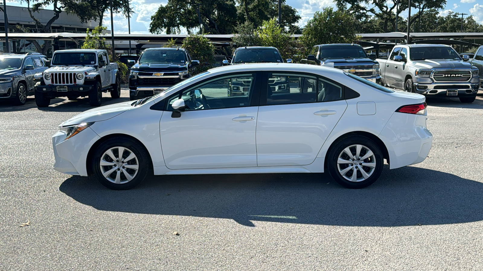 2022 Toyota Corolla LE 4