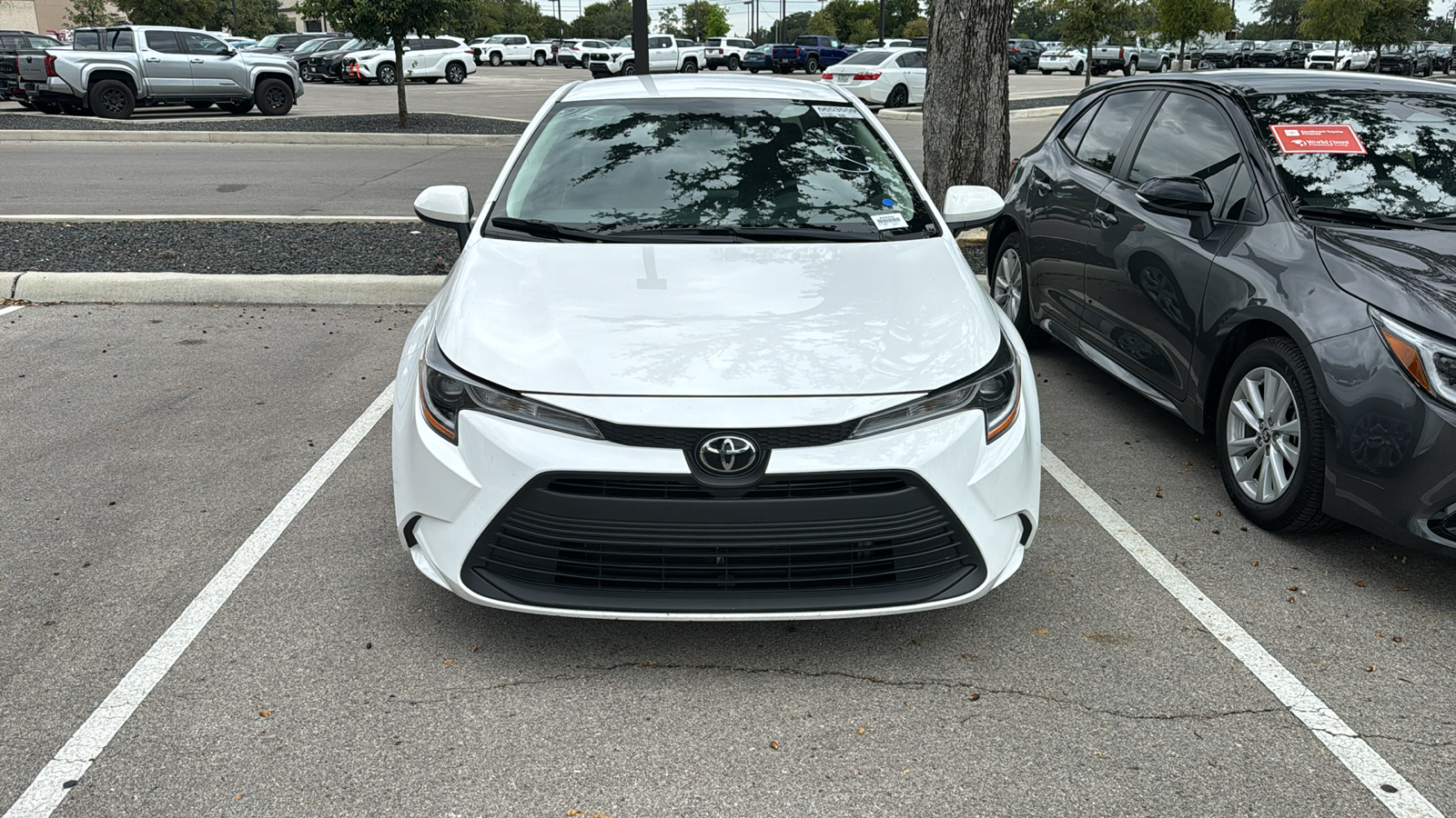 2023 Toyota Corolla LE 2