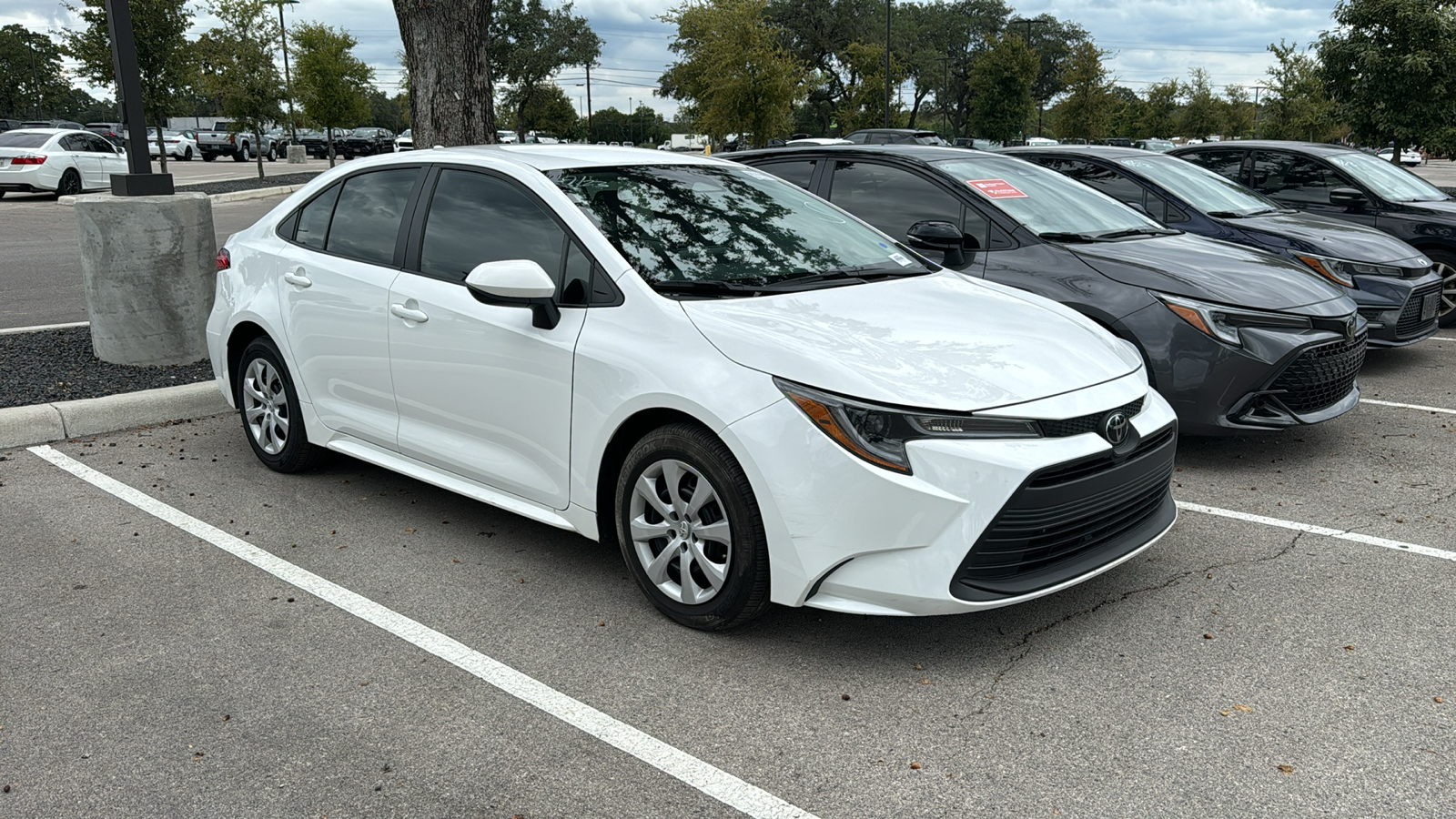 2023 Toyota Corolla LE 11