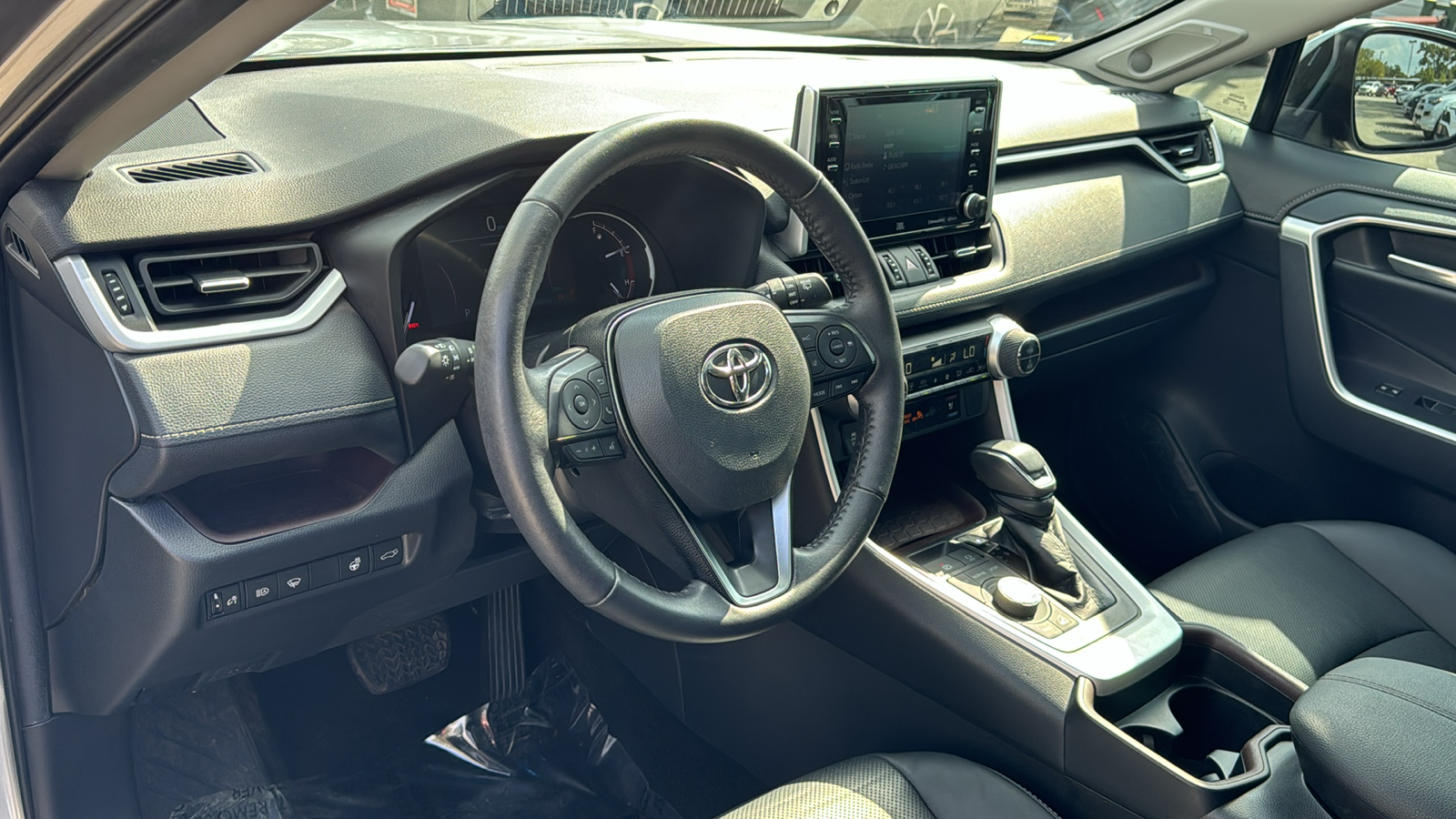 2021 Toyota RAV4 Limited 12