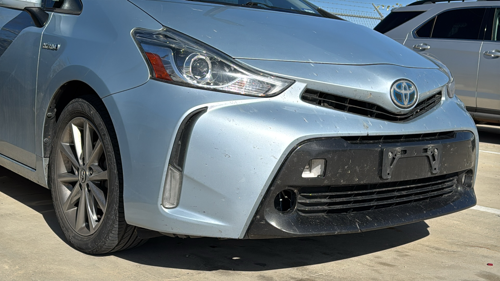 2015 Toyota Prius v Five 9