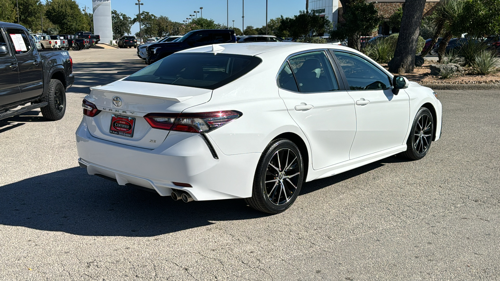 2022 Toyota Camry SE 7