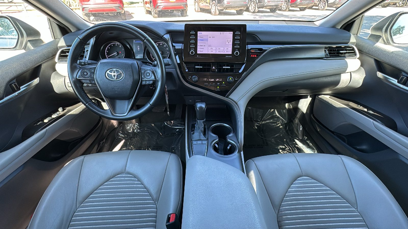 2022 Toyota Camry SE 18