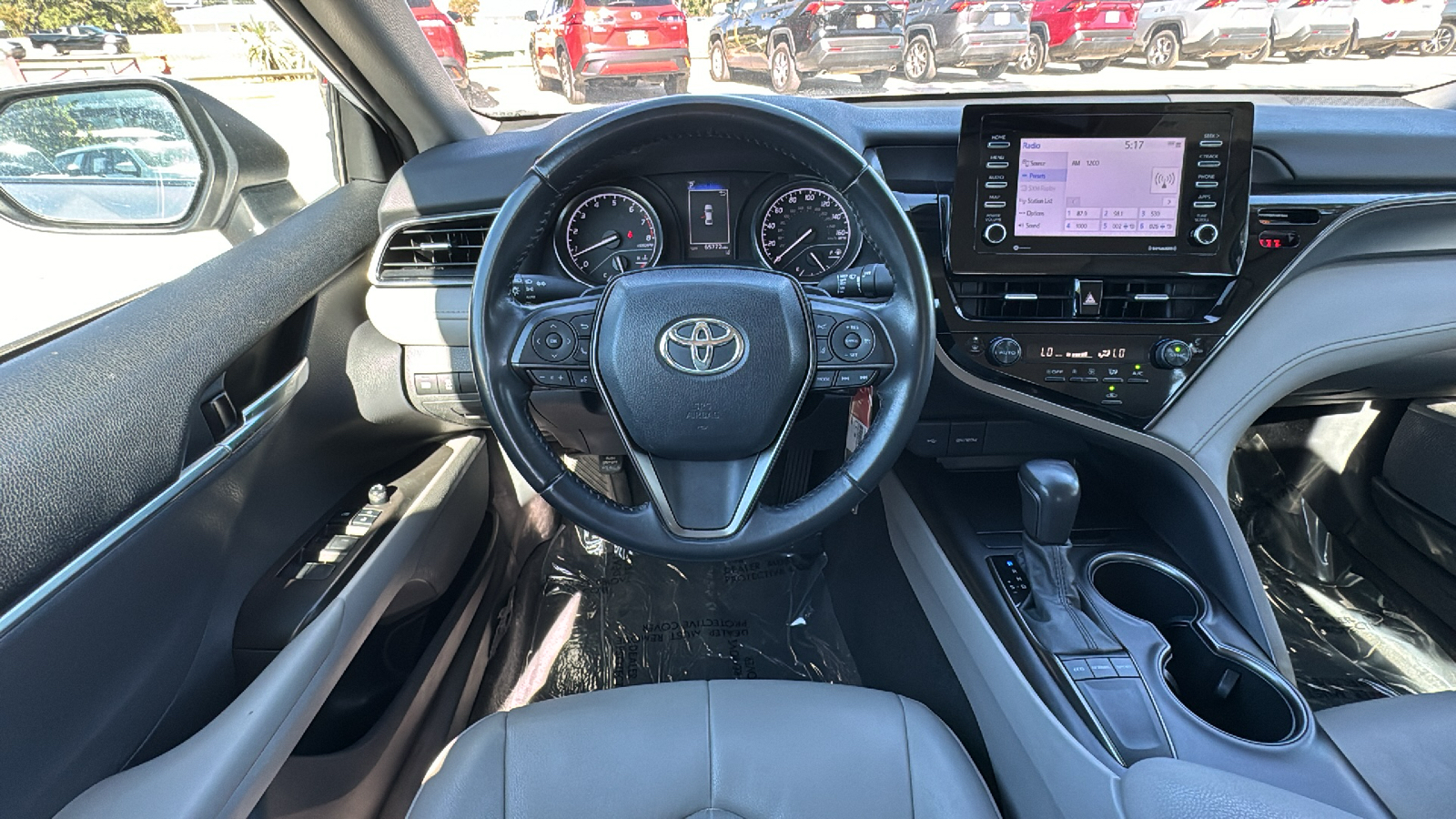 2022 Toyota Camry SE 19