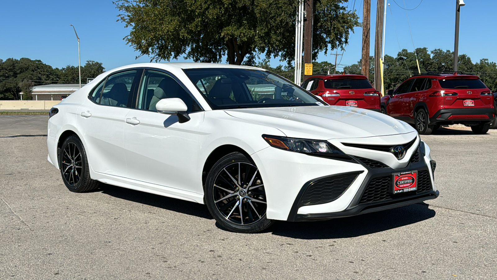 2022 Toyota Camry SE 39