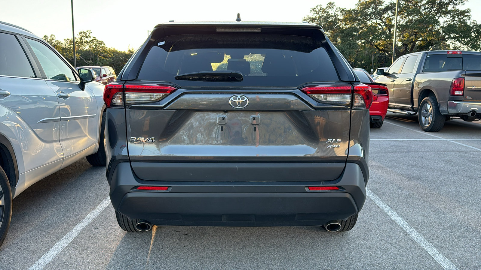 2023 Toyota RAV4 XLE 5