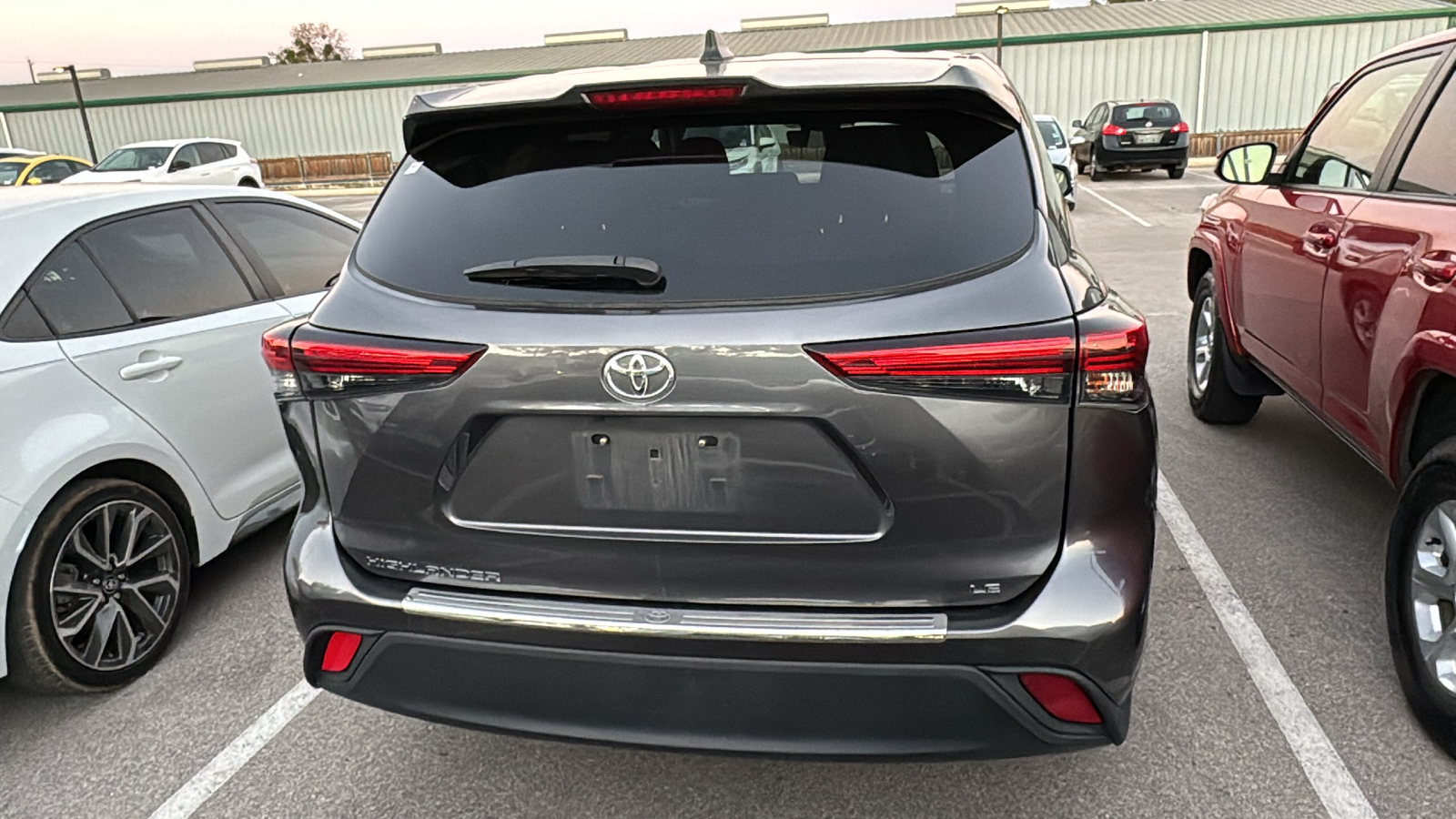 2023 Toyota Highlander LE 6