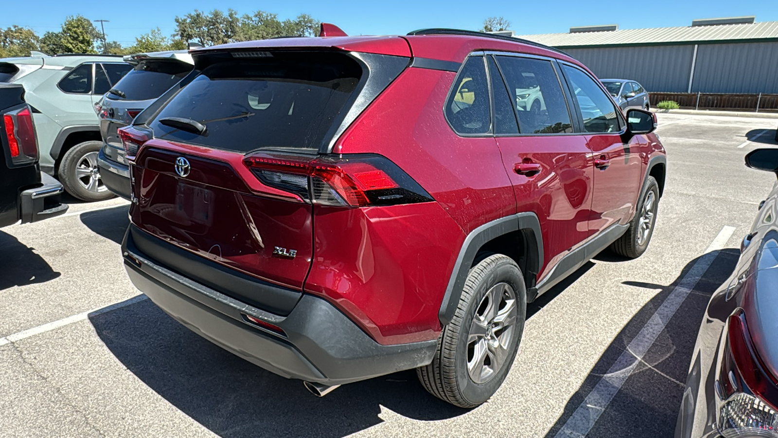 2022 Toyota RAV4 XLE 6