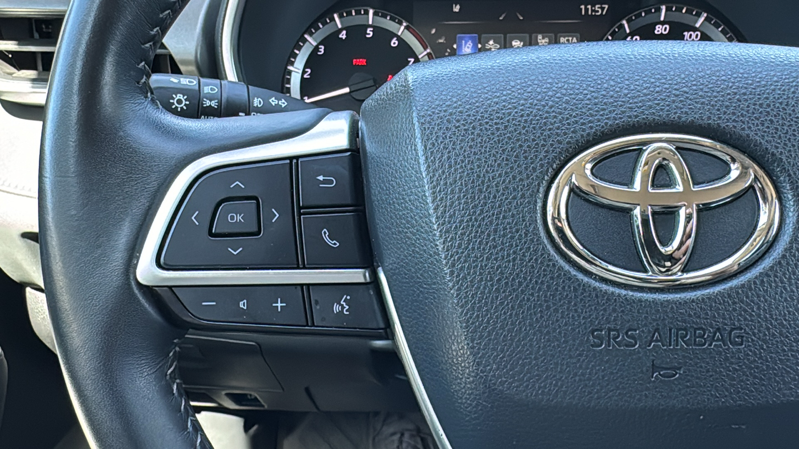 2023 Toyota Highlander XLE 22