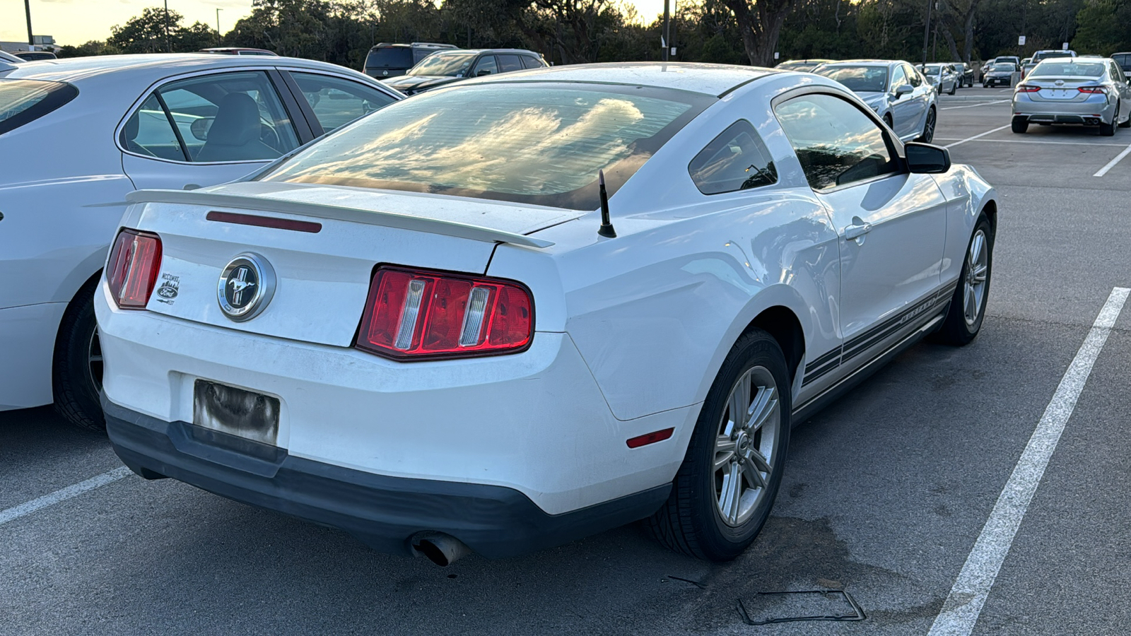 2010 Ford Mustang V6 Premium 6