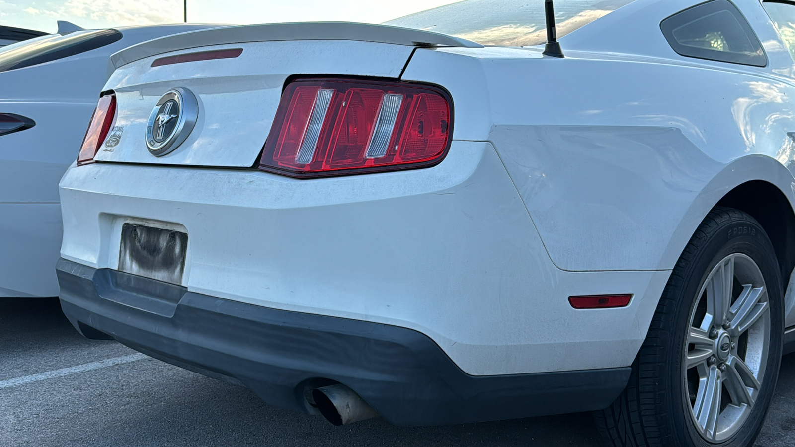 2010 Ford Mustang V6 Premium 8