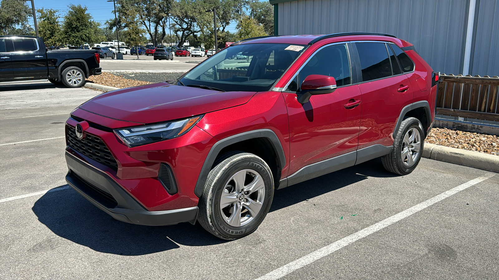 2022 Toyota RAV4 XLE 3